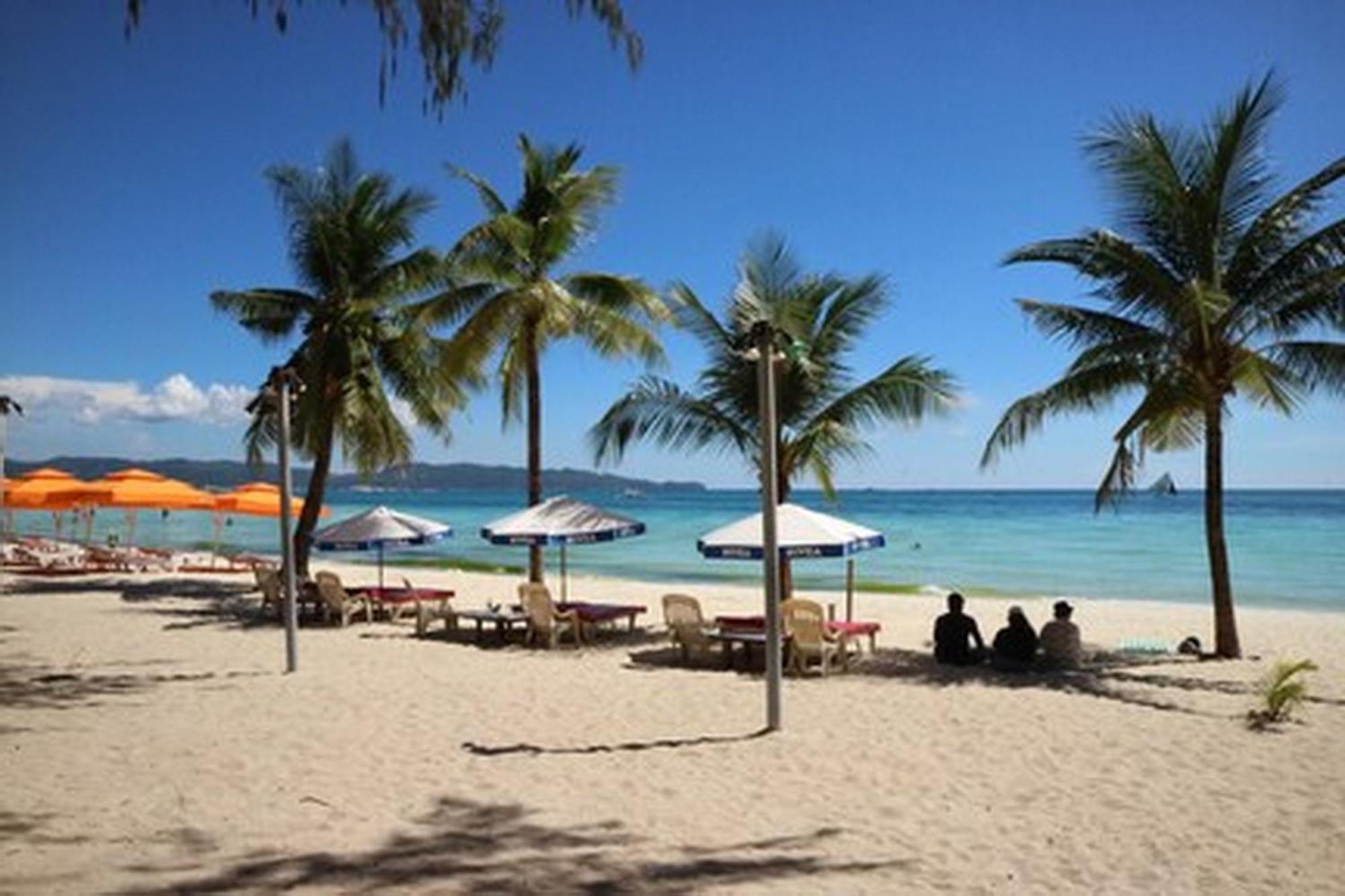 Resort Boracay Peninsula